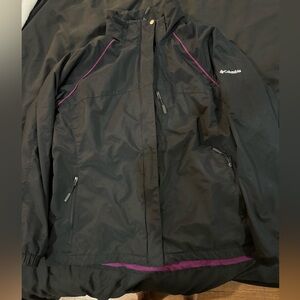 Columbia women’s lightweight coat shell